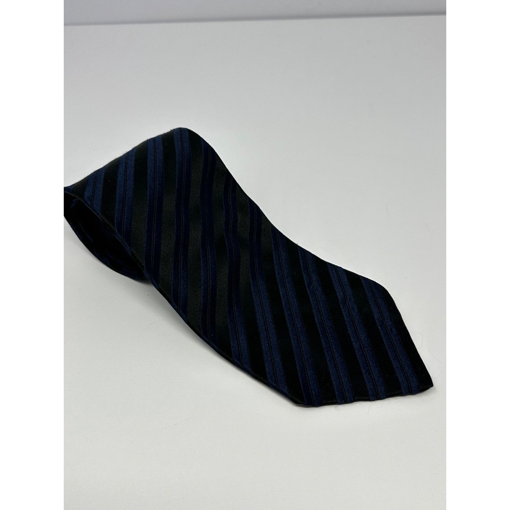 Vintage Charvet Place Vendome necktie Navy With Black Vertical Stripes U8